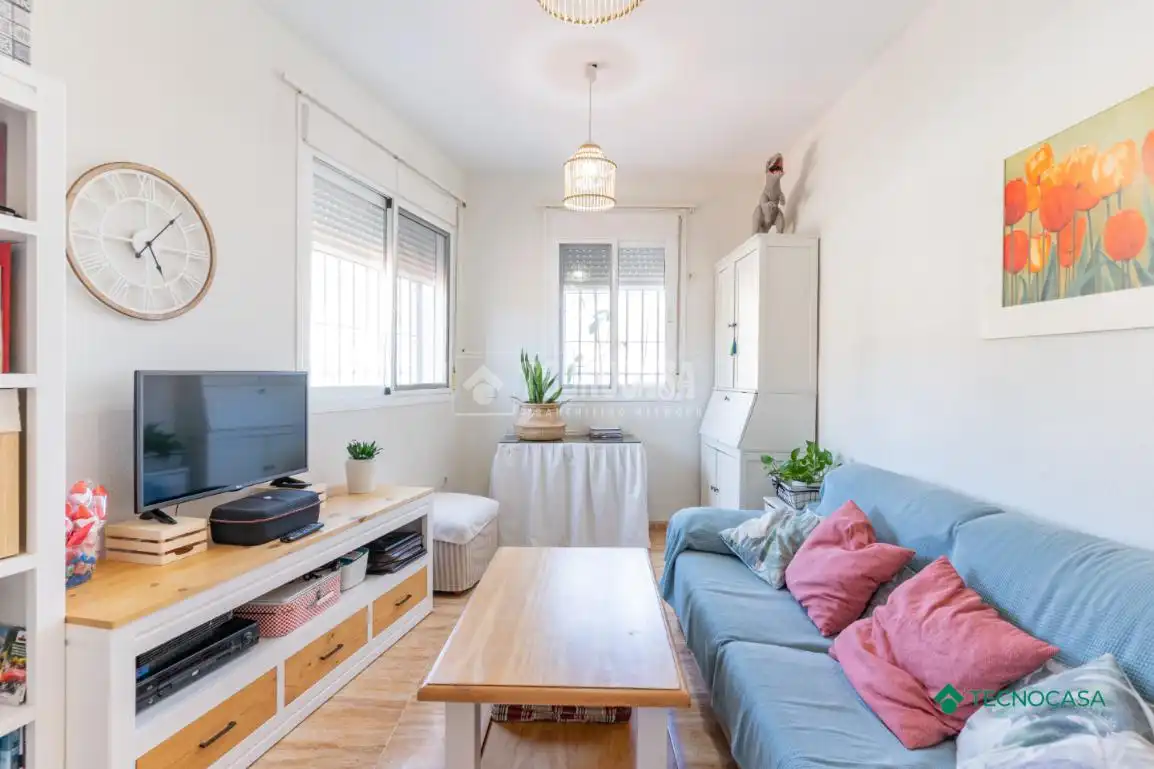 Living room of Attic for sale in Roquetas de Mar  with Air Conditioner, Terrace and Community pool