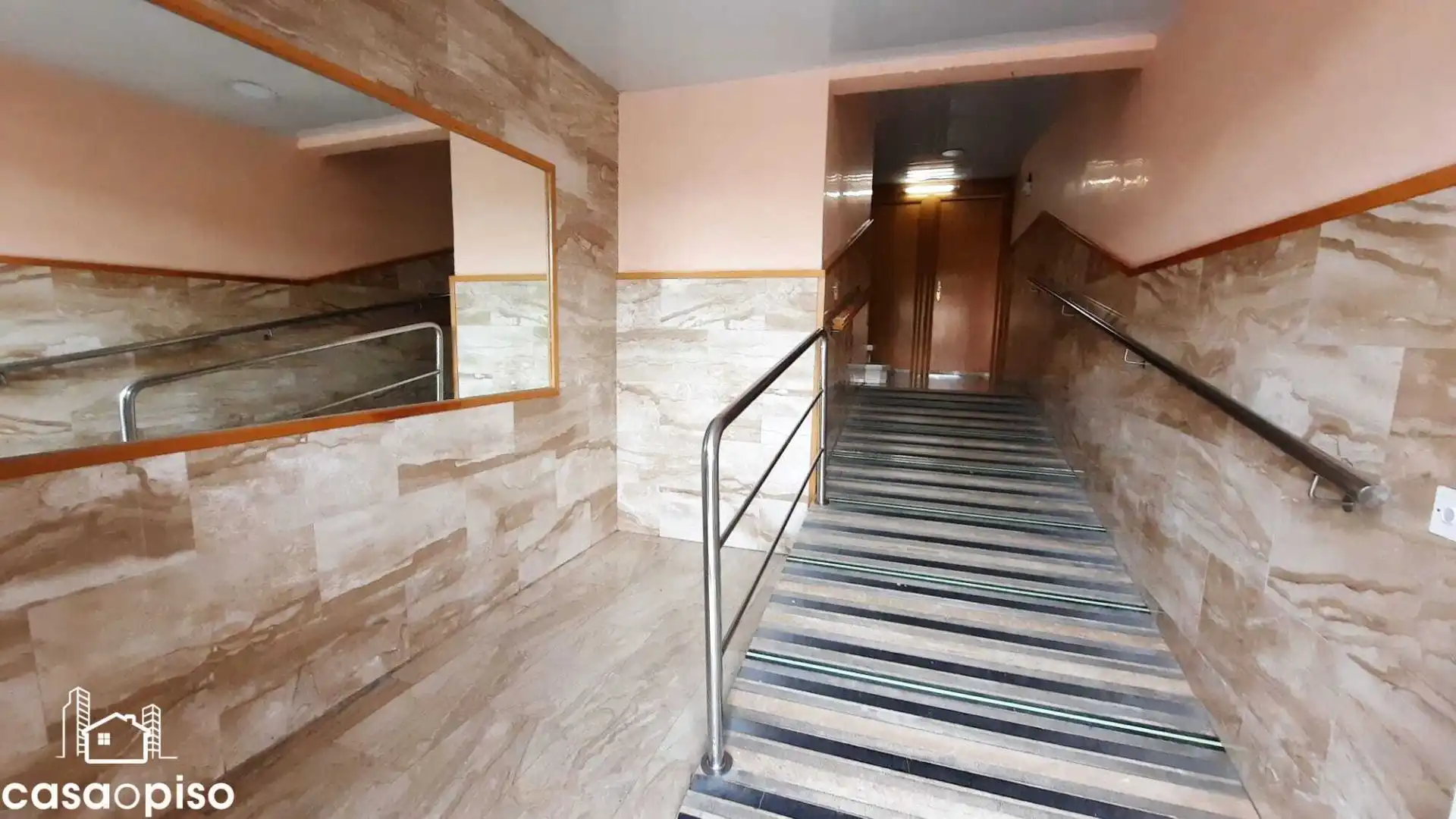 Flat for sale in Terrassa  with Air Conditioner
