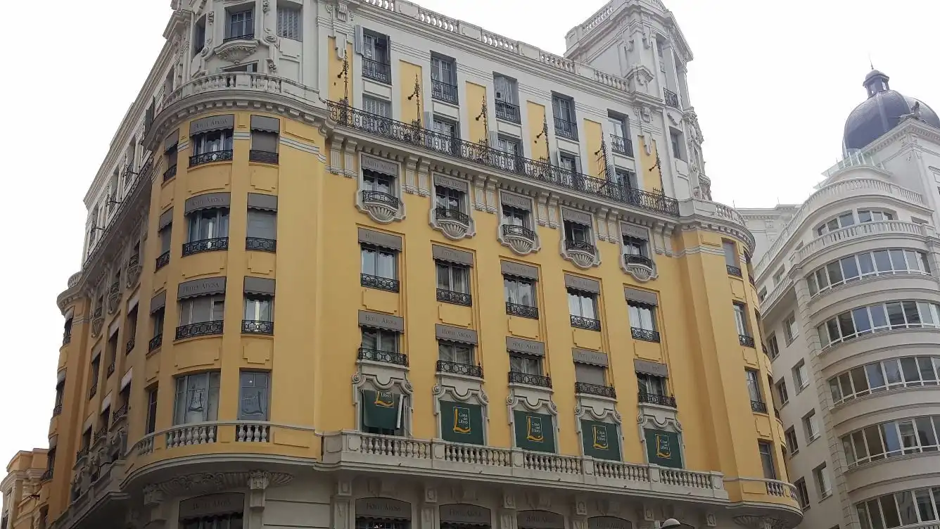 Vista exterior de Ático de alquiler en Madrid con Aire acondicionado, Calefacción y Amueblado