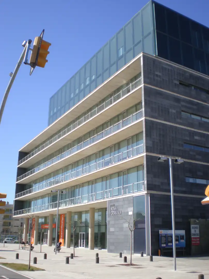 Exterior view of Office for rent in L'Hospitalet de Llobregat  with Air Conditioner, Heating and Terrace