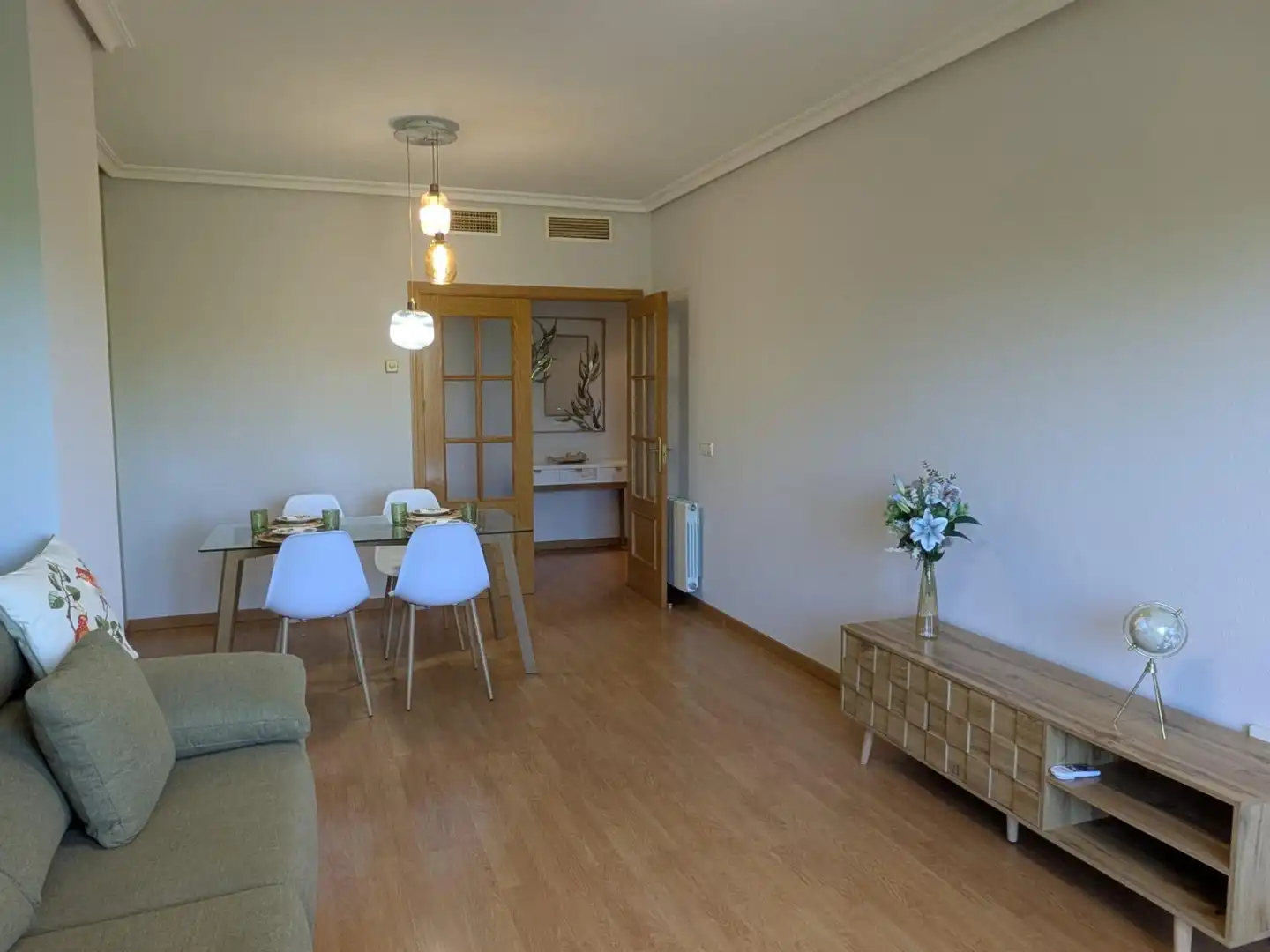 Dining room of Flat for rent in Cáceres  with Heating, Terrace and Storage room