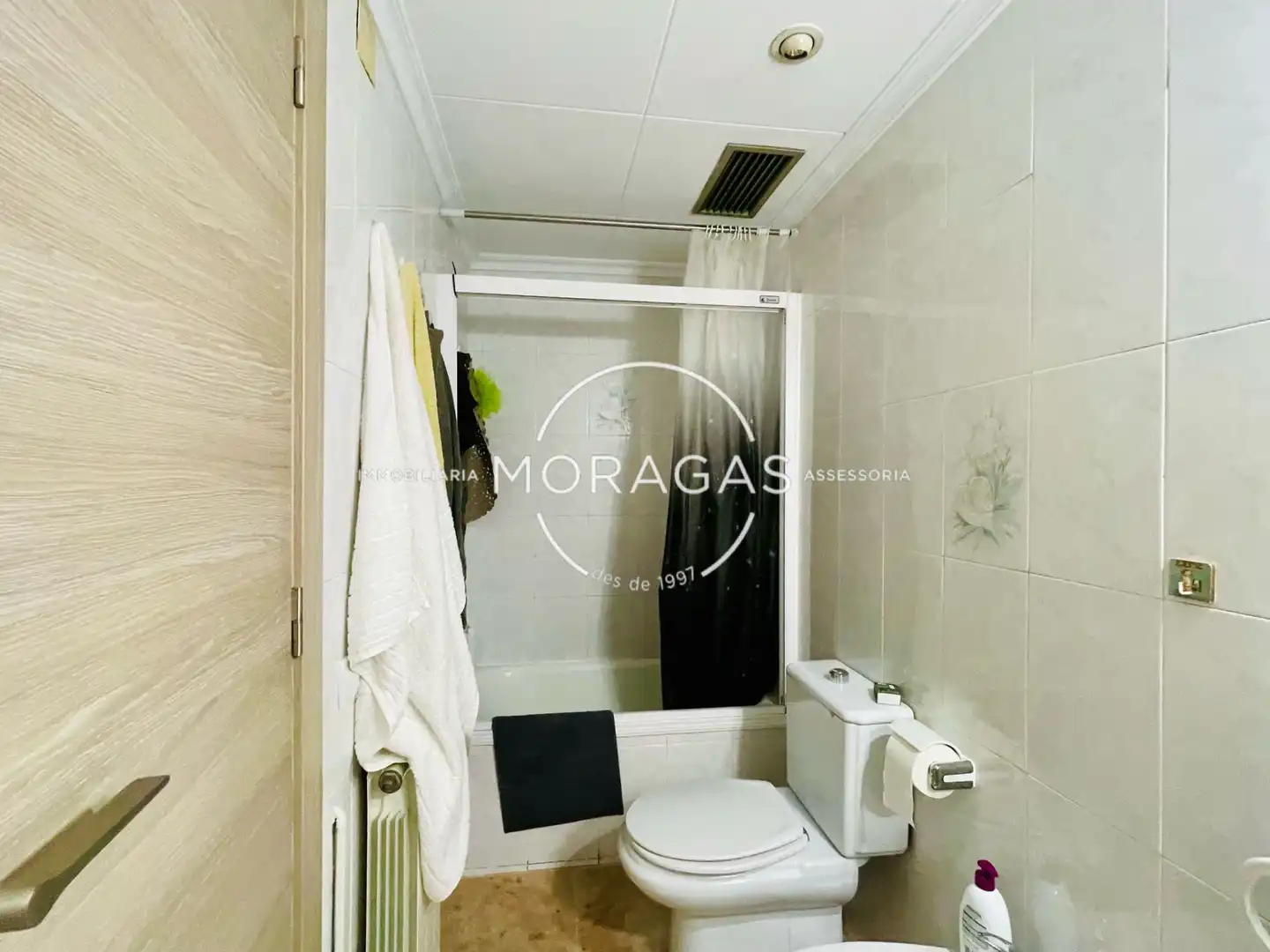 Badezimmer von Erdgeschoss zum Verkauf in Granollers