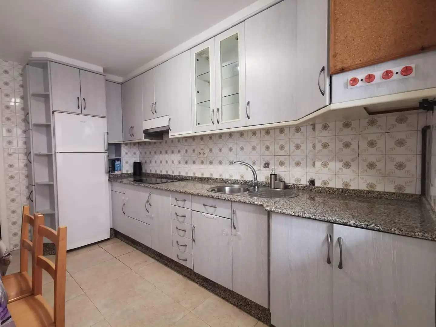 Cocina de Piso de alquiler en A Coruña Capital  con Amueblado