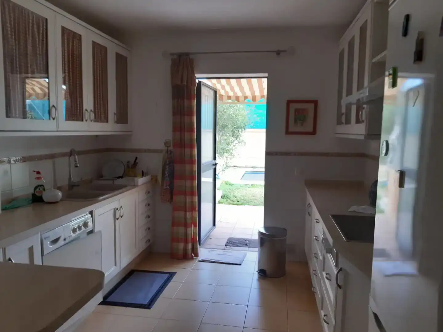 Cuina de Casa o xalet en venda en Espartinas amb Aire condicionat, Jardí privat i Traster