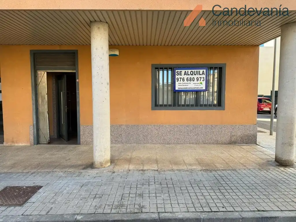 Local comercial de lloguer a Calle Corona de Aragón, imagen 2
