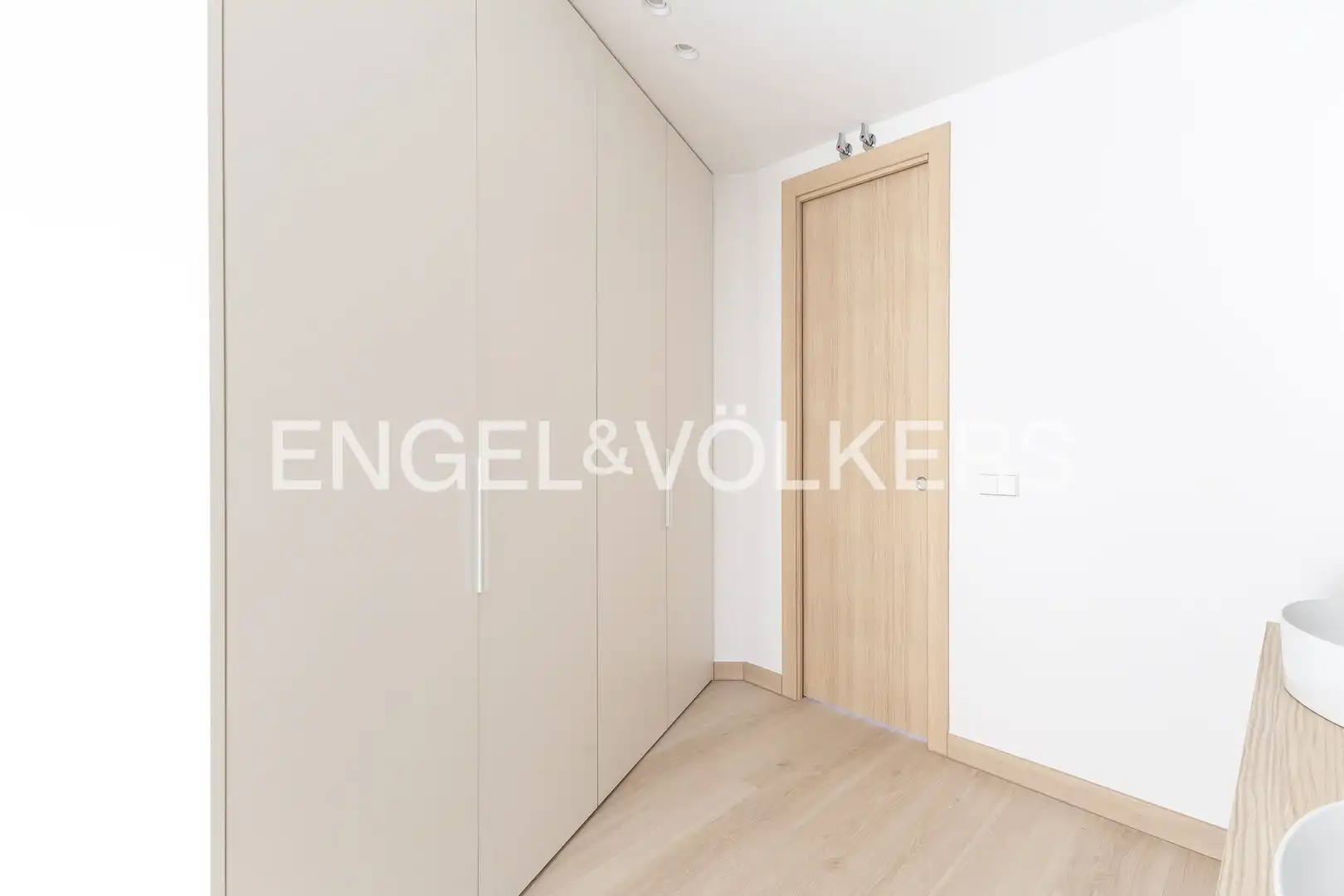 Flat for sale in Madrid  with Air Conditioner, Heating and Terrace