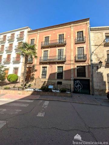 Casa-chalet en Venta en Constitucion en Villanueva del Arzobispo