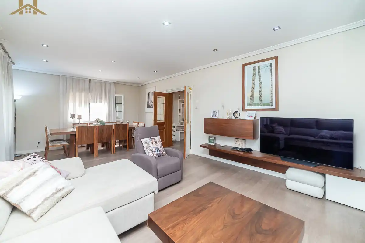 Sala de estar de Casa adosada en venta en Brunete con Jardín privado y Piscina