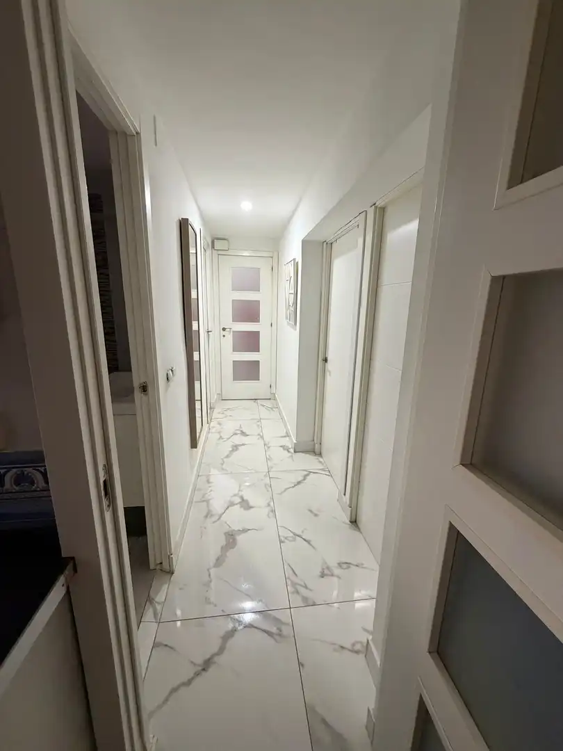 Flat for sale in Reyes Católicos
