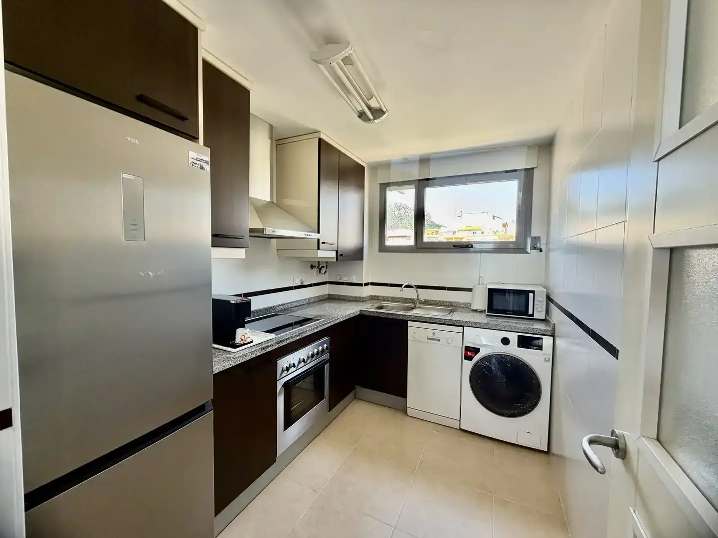 Küche von Wohnung zur Miete in Calpe / Calp mit Klimaanlage, Privatgarten und Abstellraum