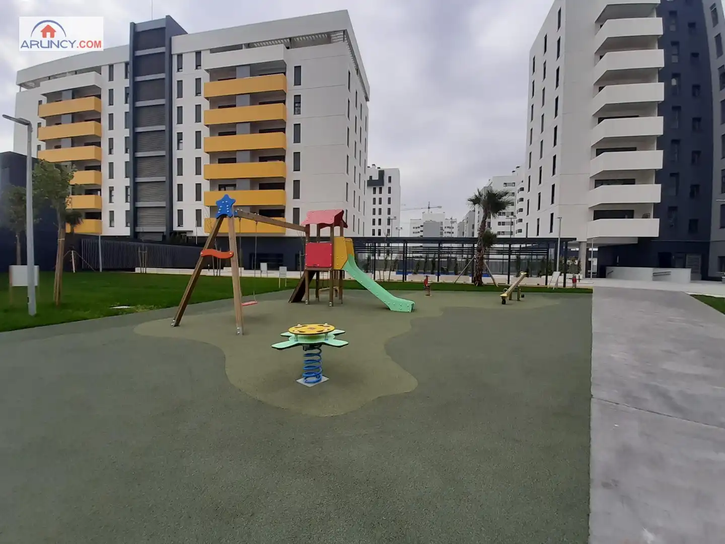 Parking de Piso de alquiler en Dos Hermanas con Aire acondicionado, Calefacción y Parquet