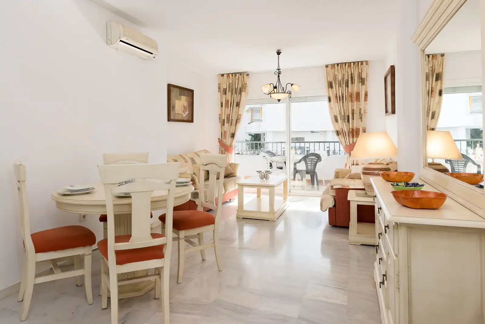 Sala de estar de Apartamento en venta en Mijas con Aire acondicionado, Terraza y Trastero