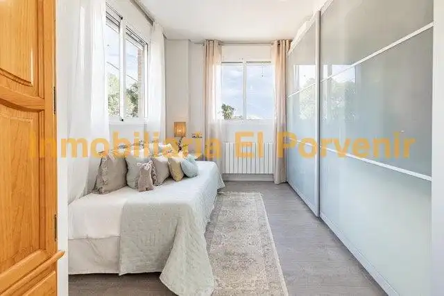Habitación de Casa o chalet en venta en Torrent con Aire acondicionado, Calefacción y Jardín privado