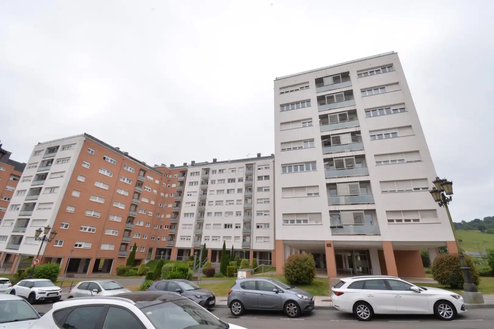 Vista exterior de Pis en venda en Fozaneldi - Tenderina - Ventanielles