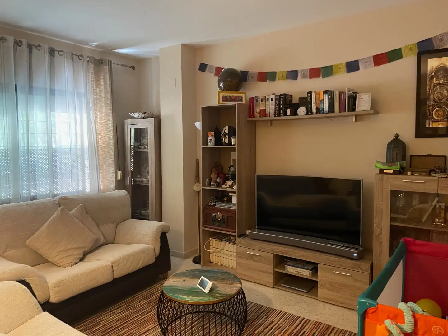 Living room of Flat for sale in  Sevilla Capital  with Air Conditioner