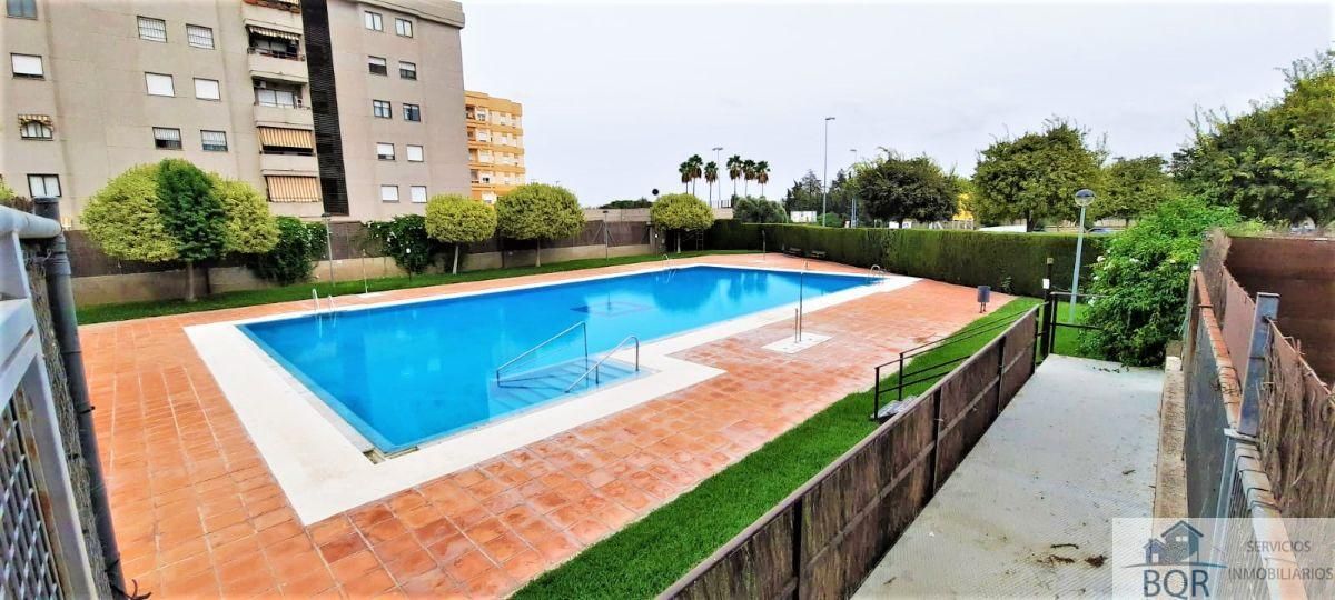 Swimming pool of Flat to rent in Jerez de la Frontera  with Air Conditioner, Terrace and Swimming Pool