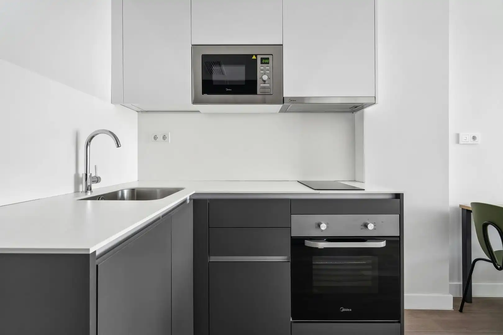 Küche von Wohnung zur Miete in Madrid mit Klimaanlage, Heizung und Privatgarten