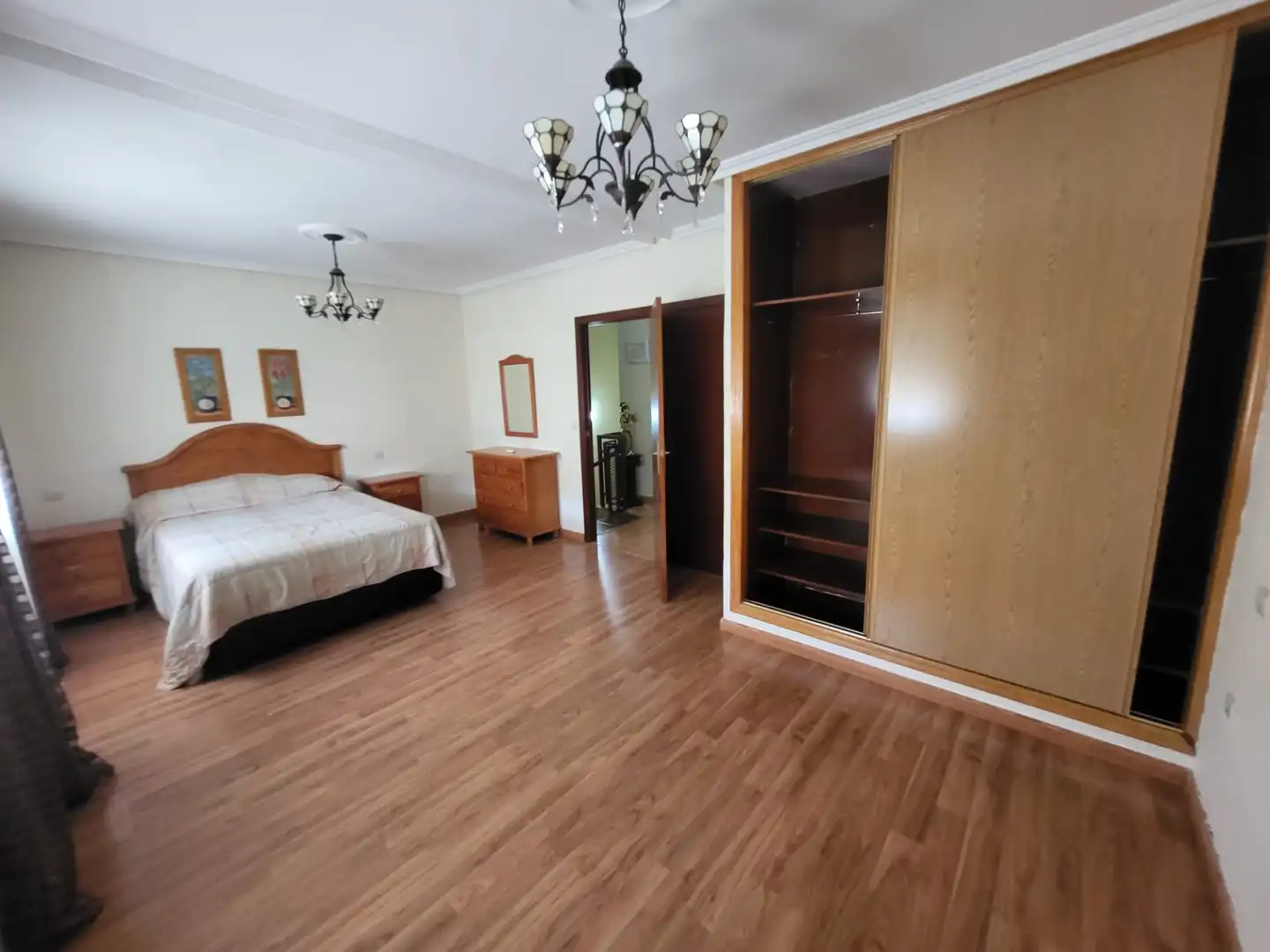 Schlafzimmer von Einfamilien-Reihenhaus zur Miete in Cáceres mit Terrasse und Möbliert