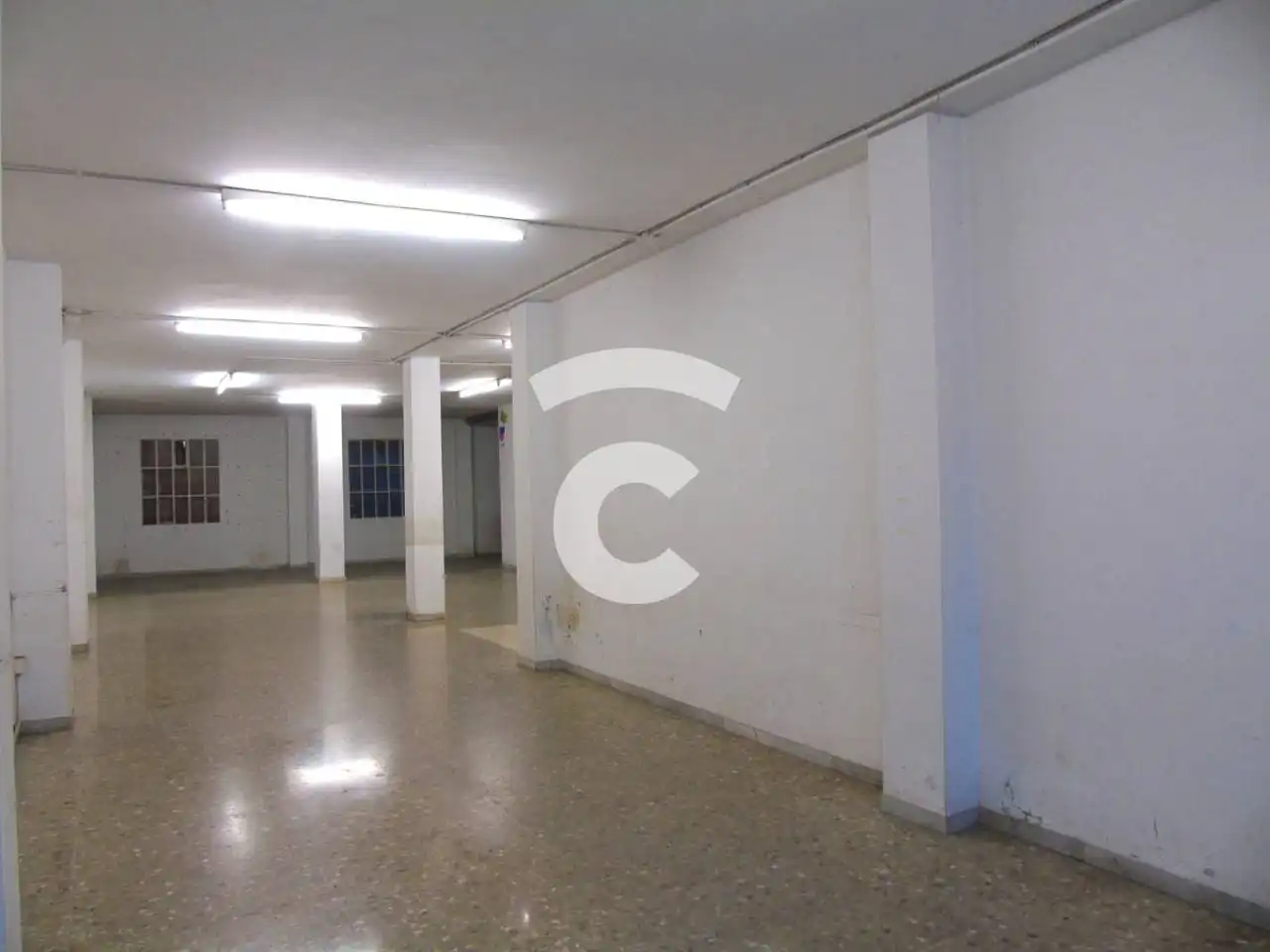 Local commercial à vendre à Calle Puig-Agut, imagen 2