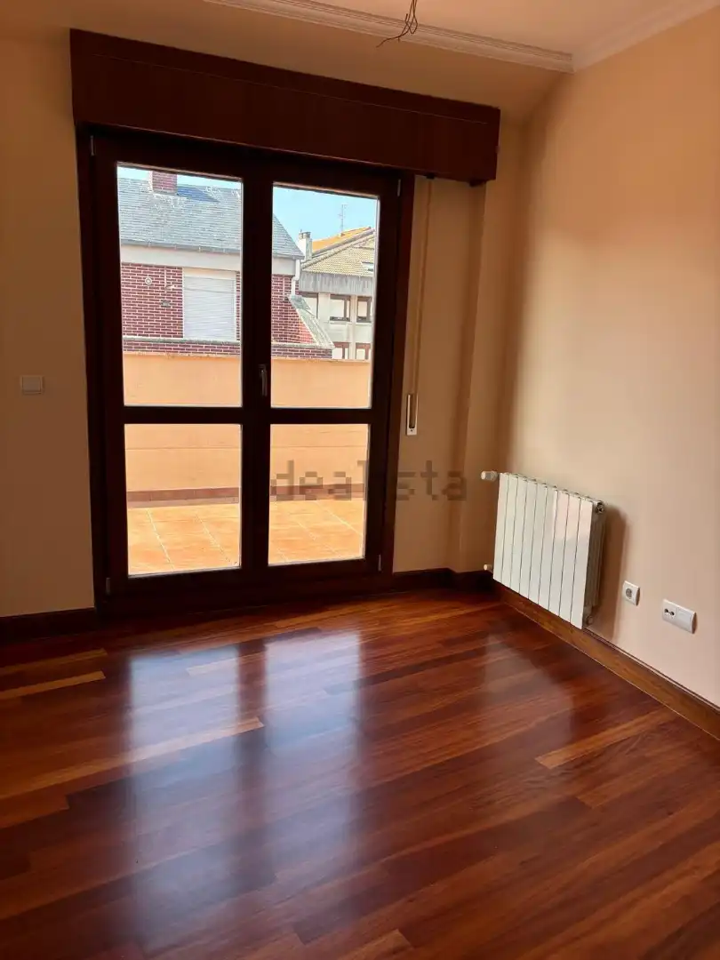 Habitación de Dúplex en venta en Santoña con Calefacción y Terraza