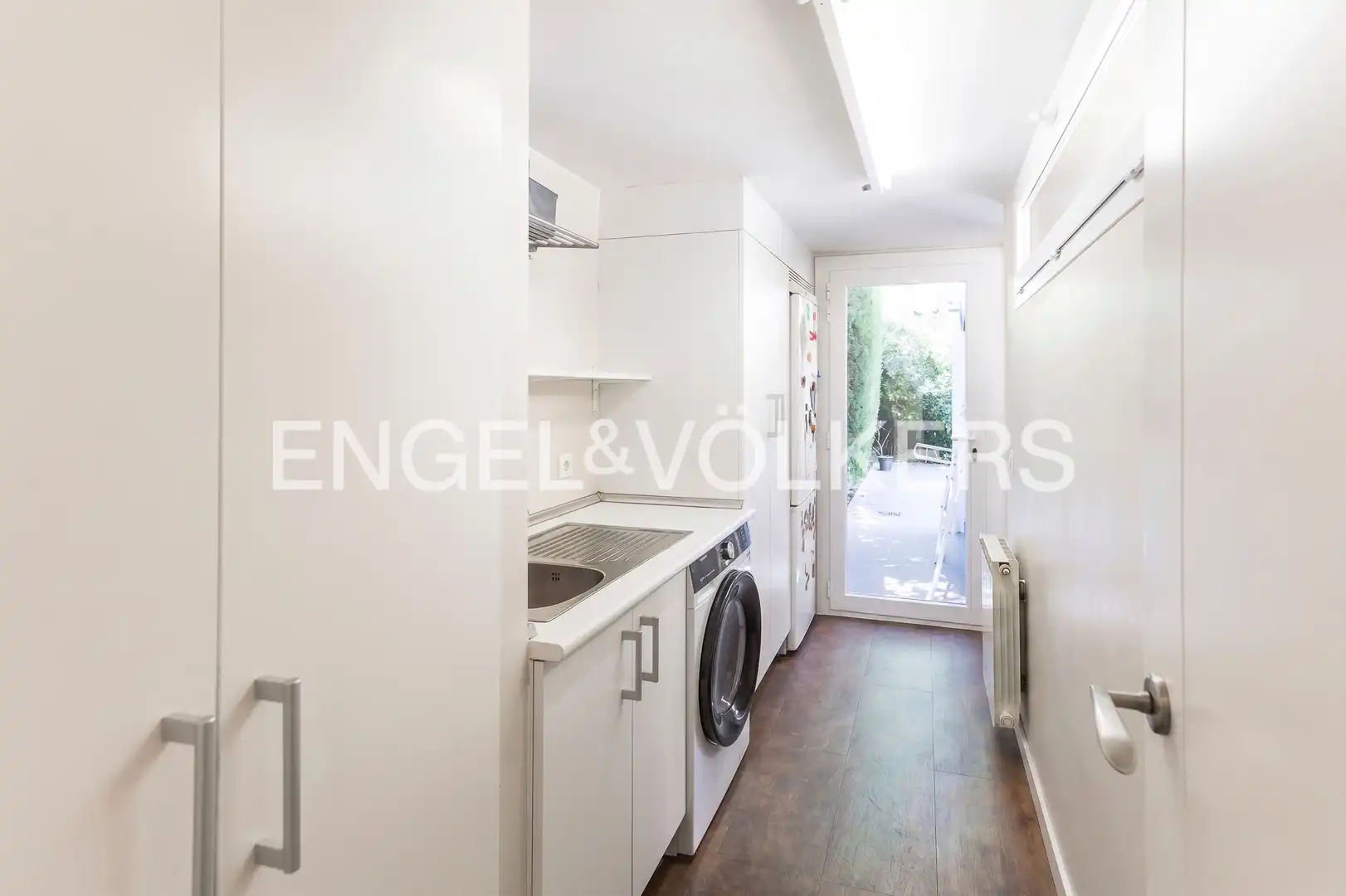 Kitchen of Houses for sale in La Moraleja  with Air Conditioner, Heating and Private garden