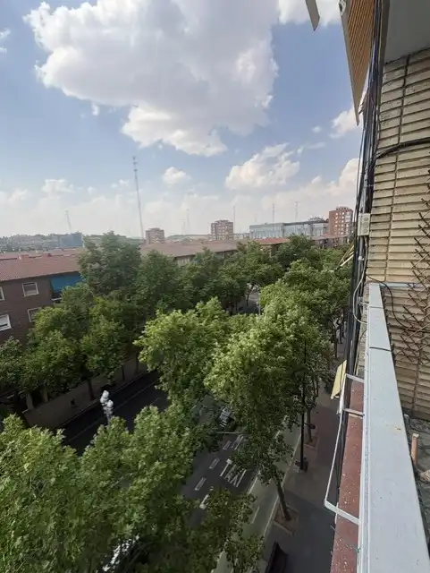 Vista exterior de Piso en venta en Valladolid con Calefacción, Terraza y Piscina
