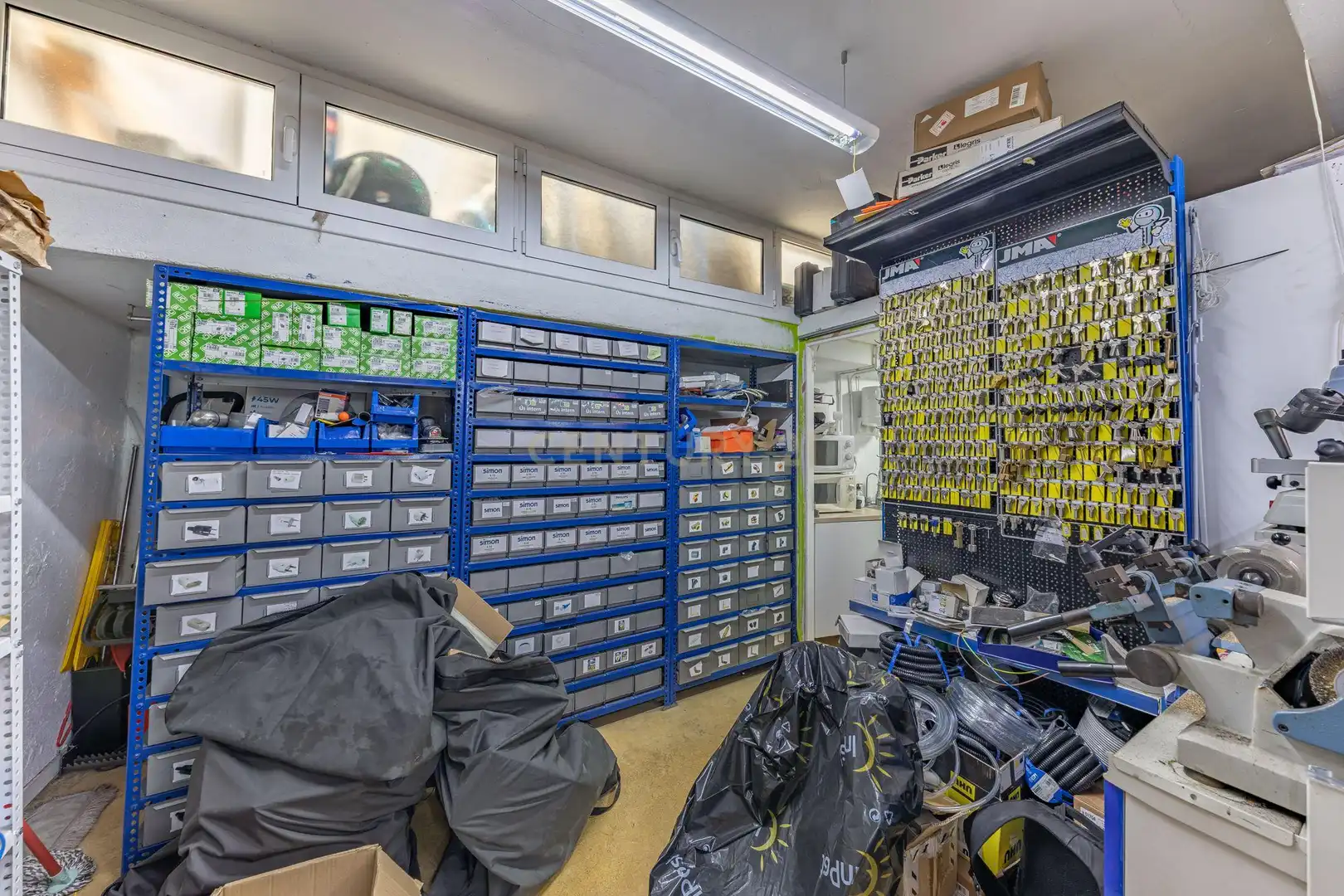 Local comercial en venta en Carrer de Berlín, 69, Barcelona, Spain, imagen 3