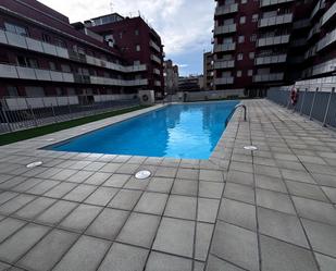 Piscina de Apartament en venda en Mataró amb Aire condicionat, Terrassa i Traster