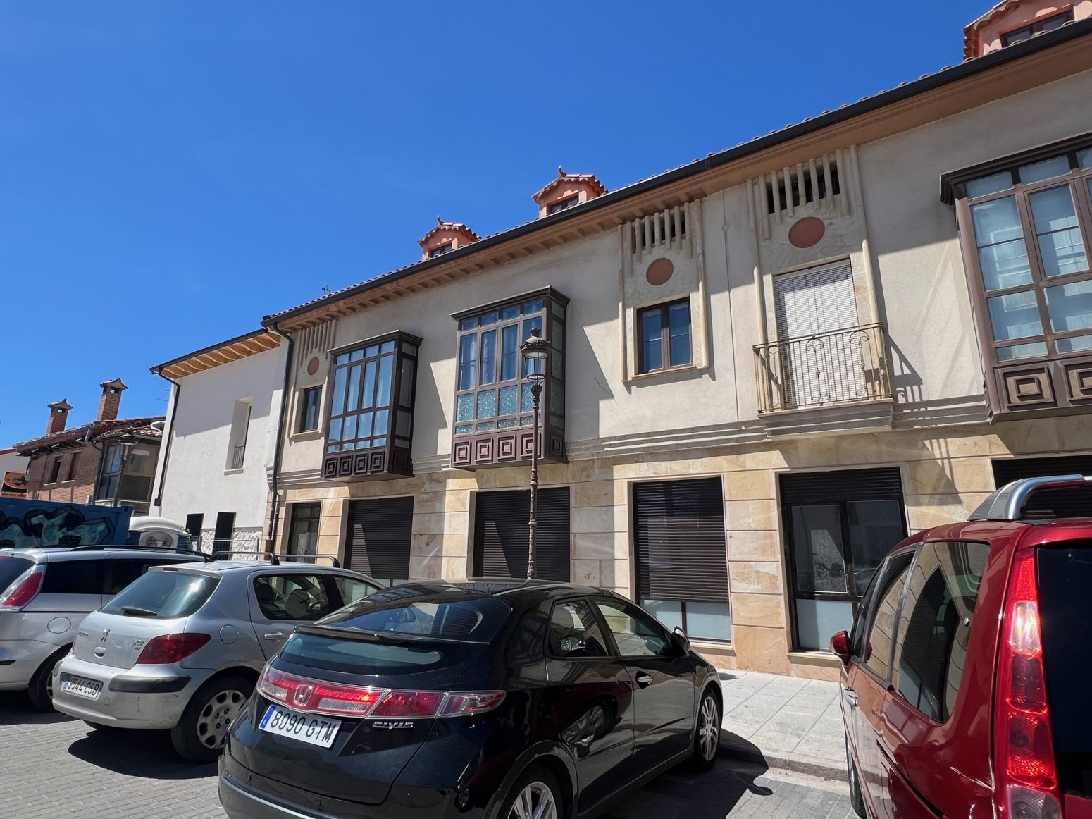 Vista exterior de Pis en venda en Burgos Capital amb Calefacció i Parquet
