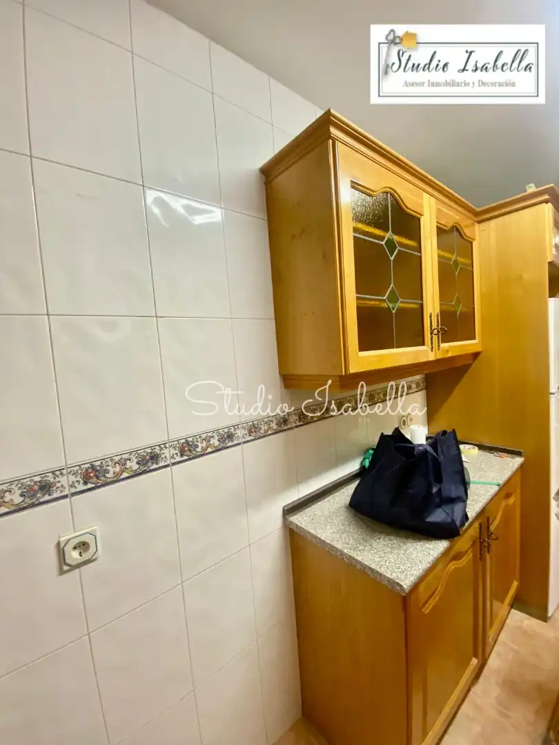 Cocina de Piso de alquiler en Toledo con Aire acondicionado, Calefacción y Amueblado