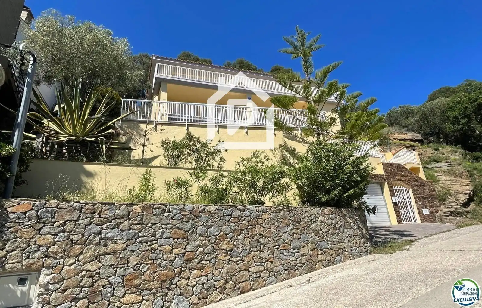 Chalet con piscina en venta en MIRO
