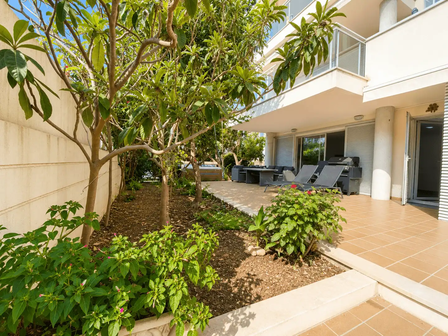 Planta baja de alquiler en Les Maravelles