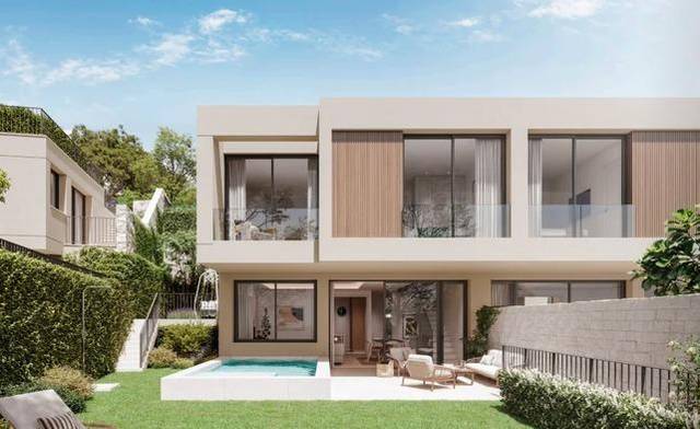 Casa adosada en Venta en Pedregalejo - Morlaco