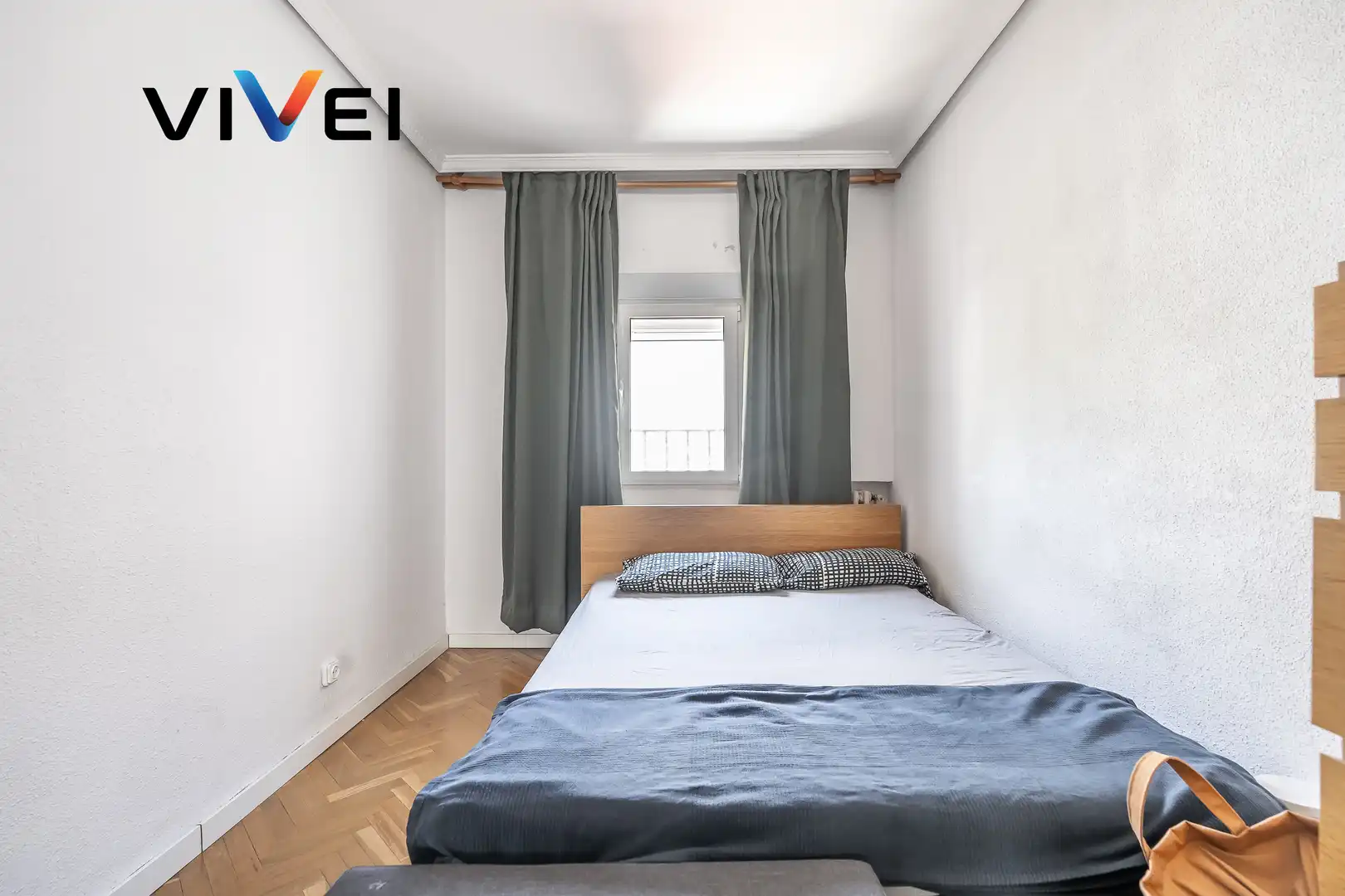 Bedroom of Flat for sale in Madrid  with Heating