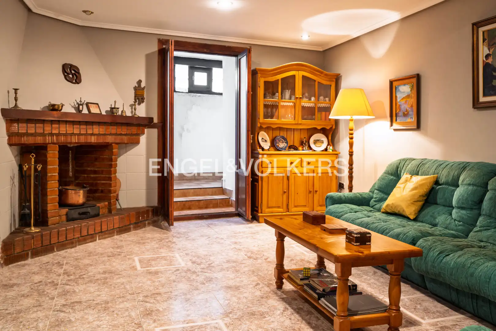 Sala de estar de Casa adosada en venta en Eskoriatza con Calefacción y Terraza