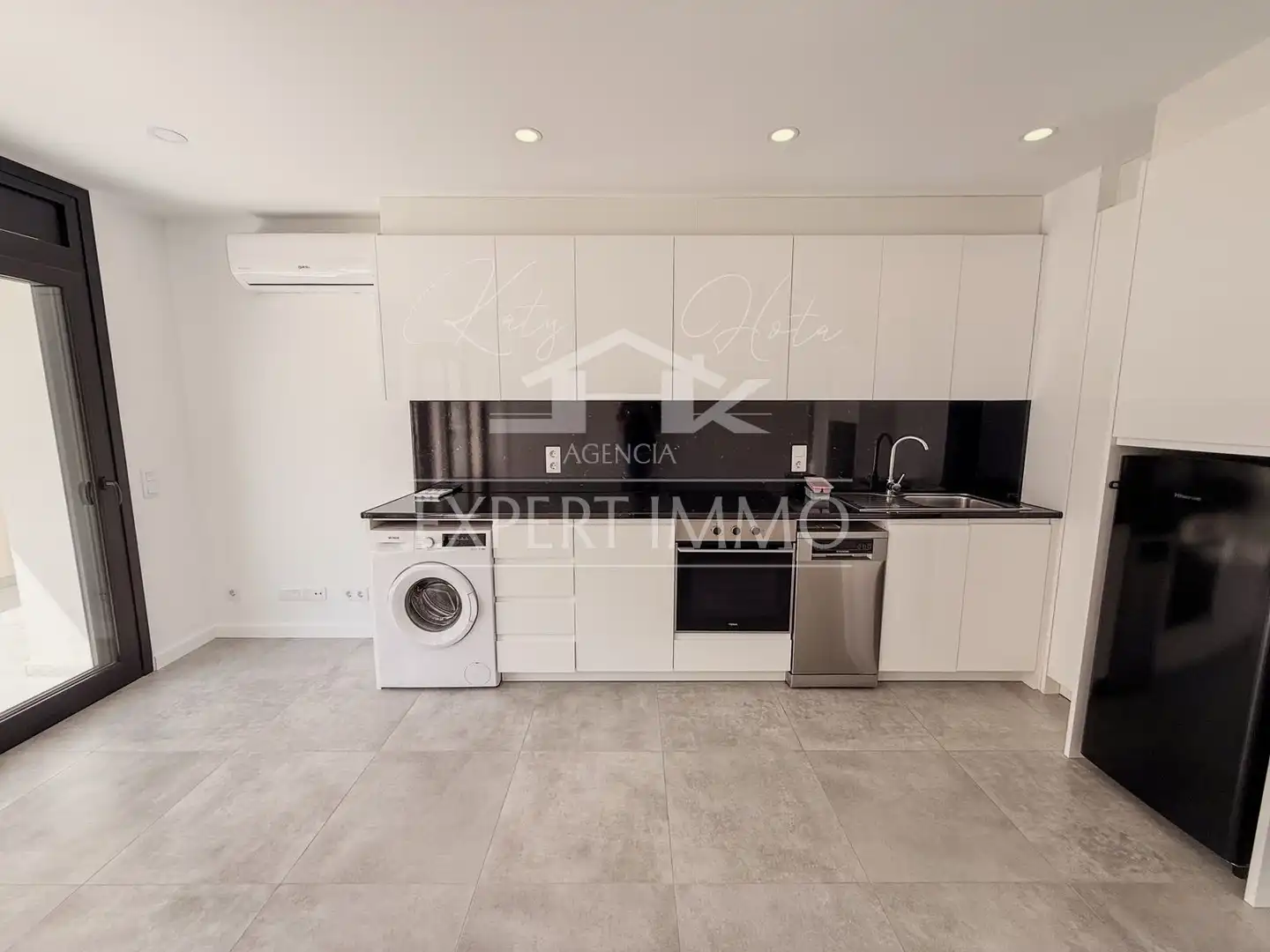Kitchen of Apartments for sale in Roses  with Air Conditioner, Heating and Terrace