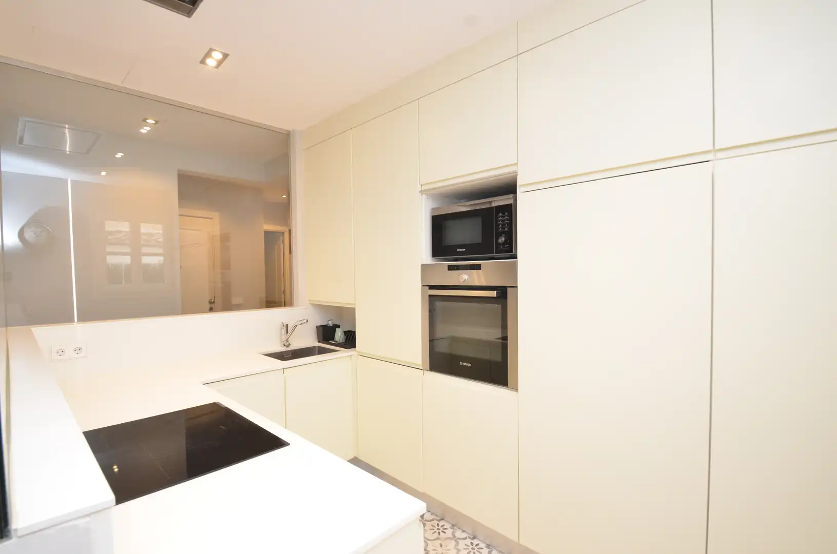 Flat with terrace for sale in Centre, imagen 3