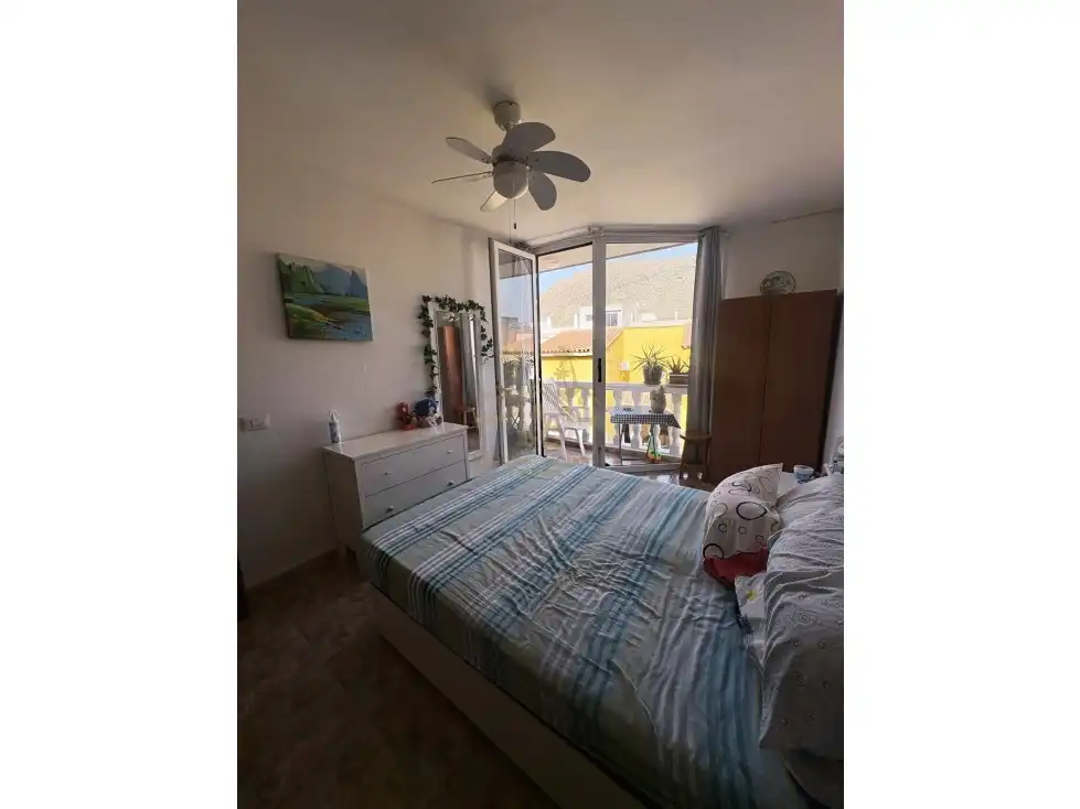 Habitación de Apartamento en venta en Arona con Terraza y Amueblado