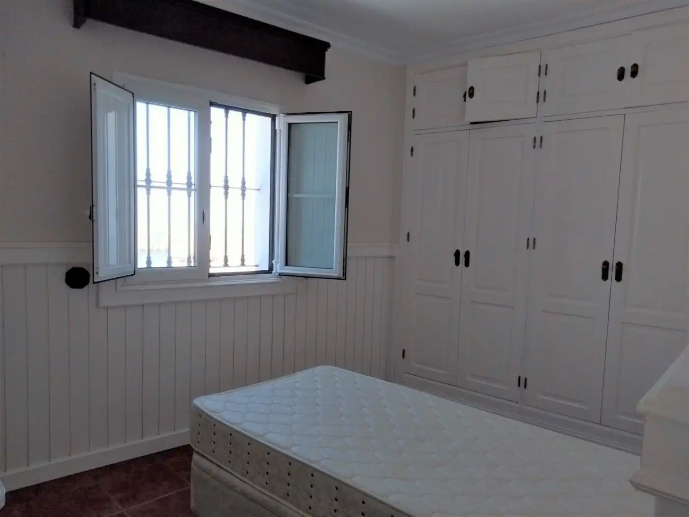 Dormitori de Casa o xalet en venda en Medina Sidonia amb Aire condicionat i Terrassa