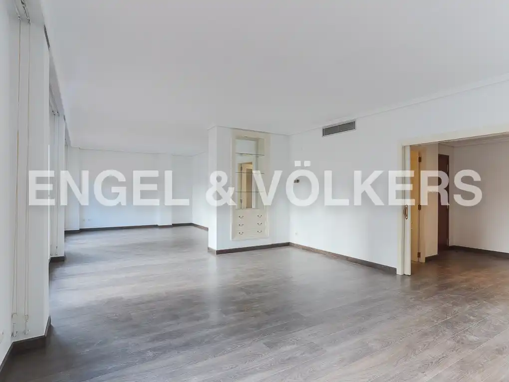 Wohnzimmer von Wohnung zur Miete in Valencia mit Klimaanlage, Heizung und Balkon