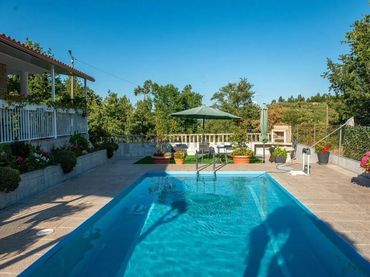 Xalet amb piscina en venda a Carballeda de Avia