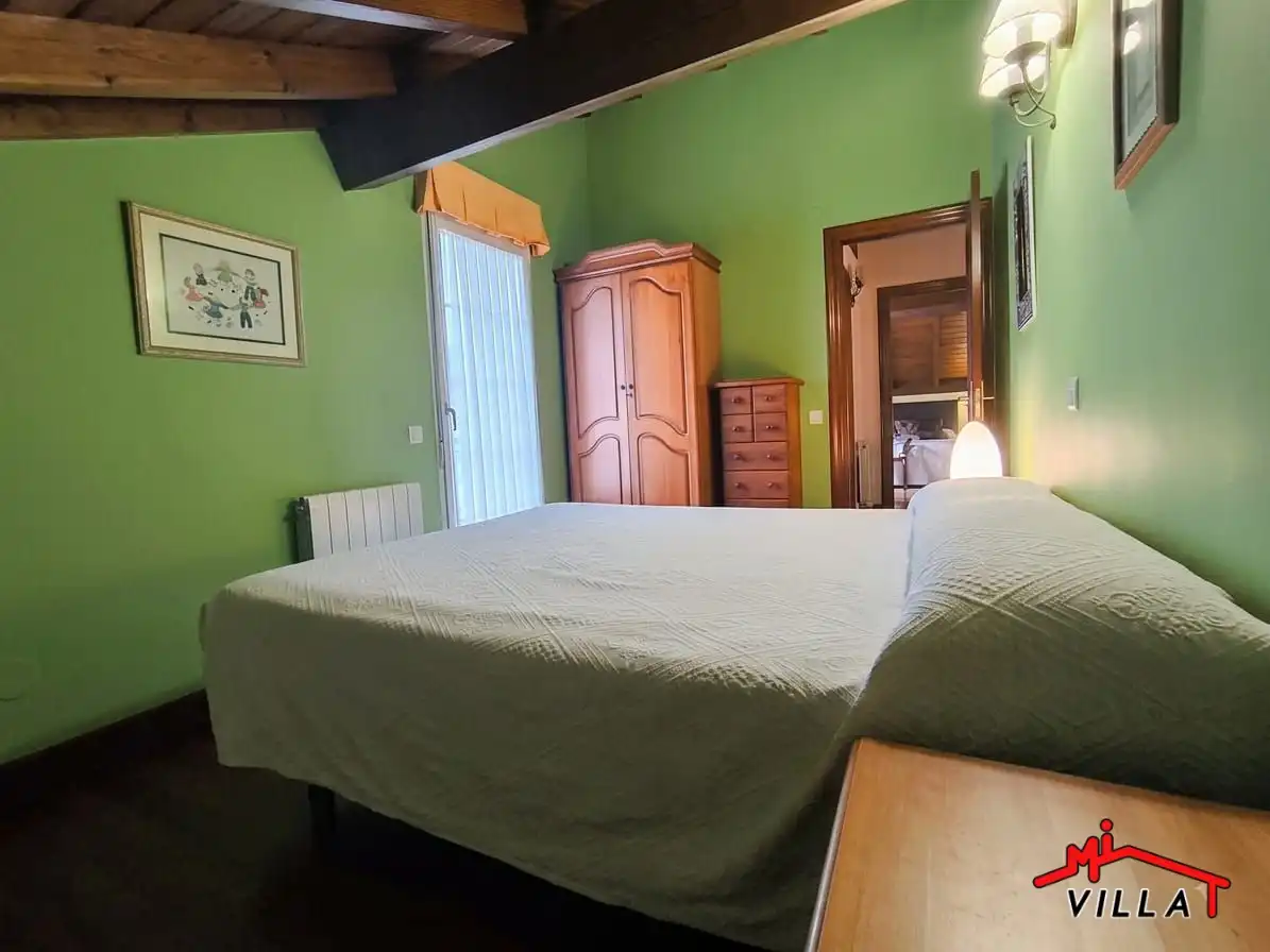 Habitación de Casa o chalet en venta en Voto con Calefacción, Terraza y Trastero