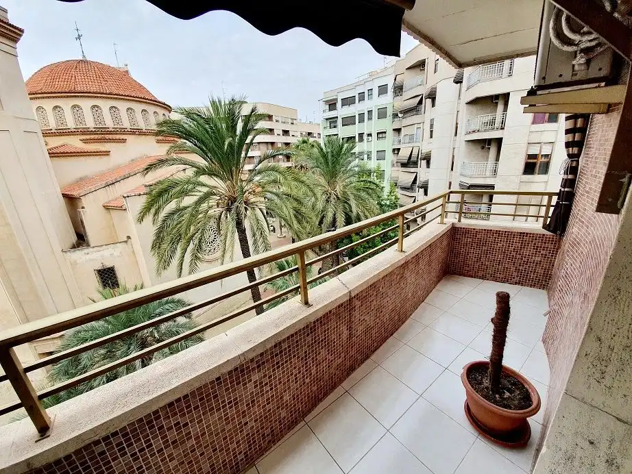 Wohnung mit Terrasse zum Verkauf in Elche ciudad, imagen 2