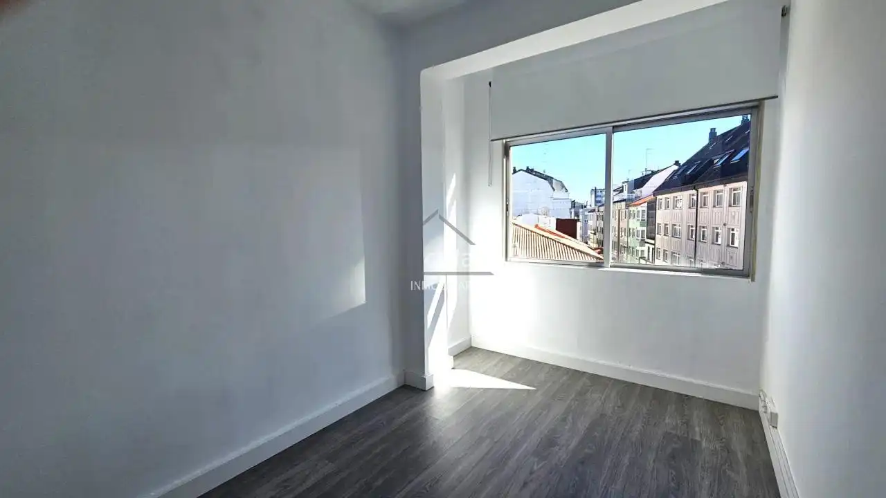 Schlafzimmer von Wohnungen zum Verkauf in Ferrol