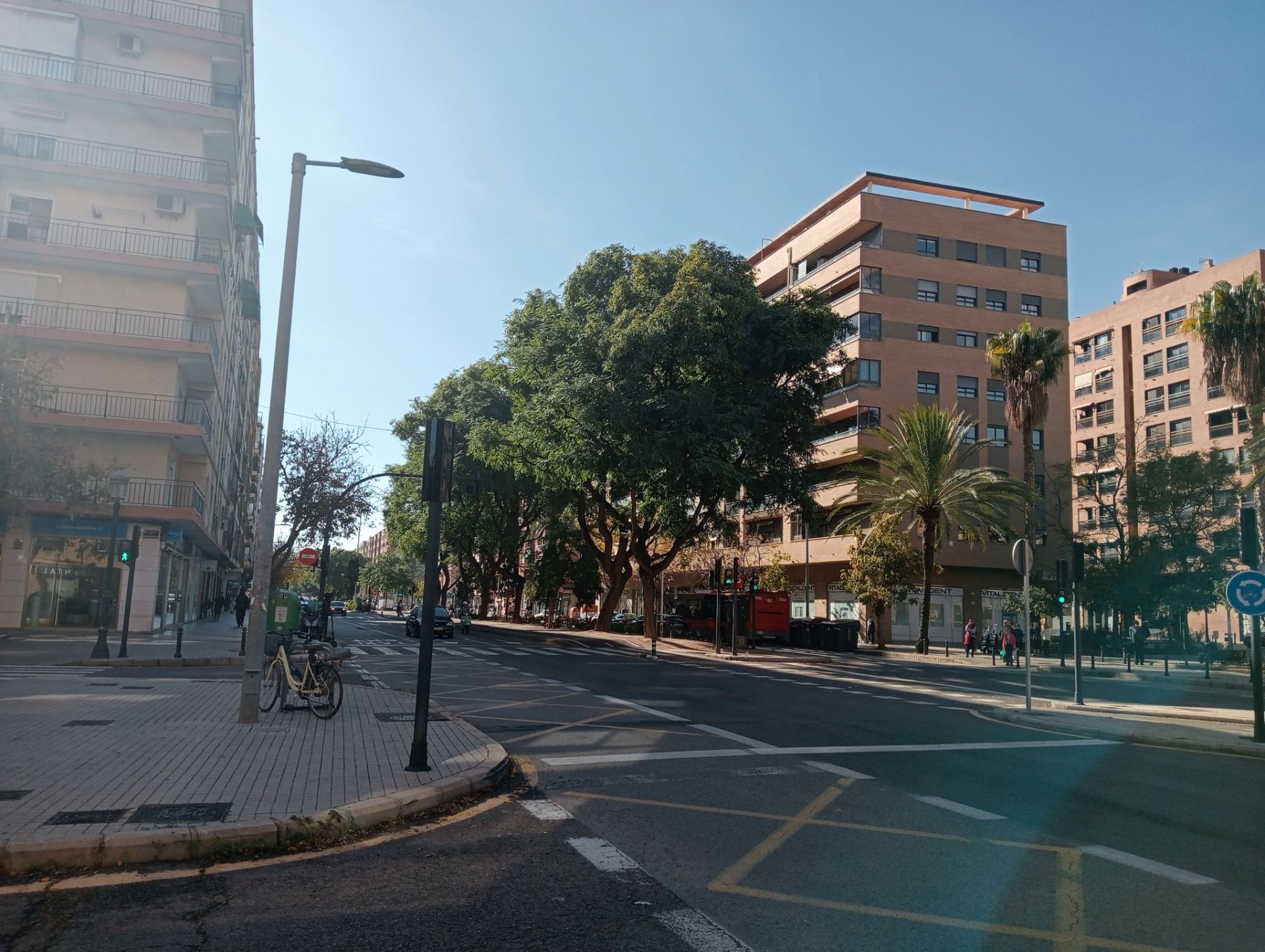 Local de lloguer a Carrer del Doctor Manuel Candela, 47, L'Amistat, Algirós