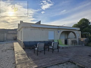 Villa con piscina in vendita a Carretera Alcoraya-Urbs 223