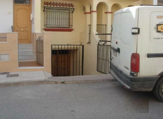 Vista exterior de Garatge en venda en Adra