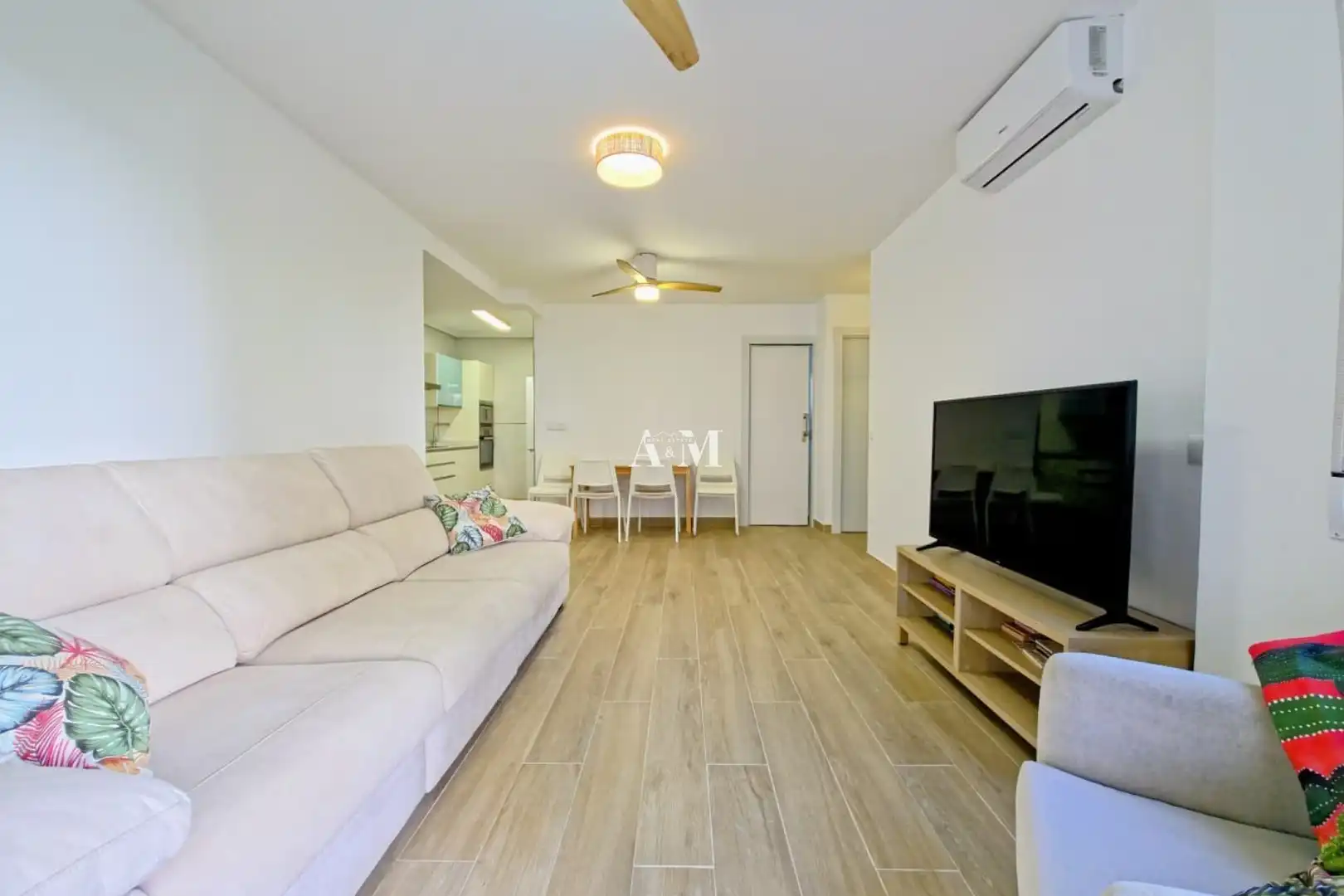 Living room of Ground floor for rent in Orihuela  with Air Conditioner, Heating and Private garden