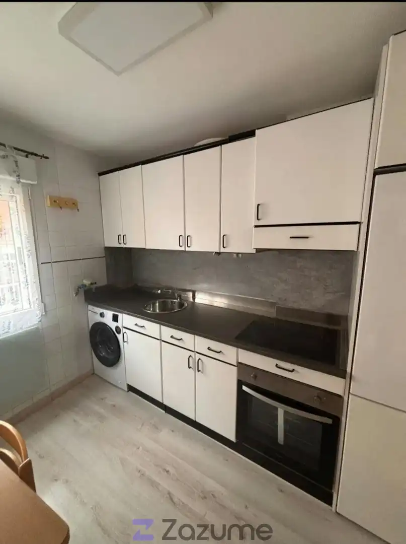 Cocina de Apartamento de alquiler en Briviesca con Calefacción, Amueblado y Horno