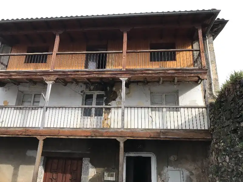 Vista exterior de Piso en venta en Ramales de la Victoria